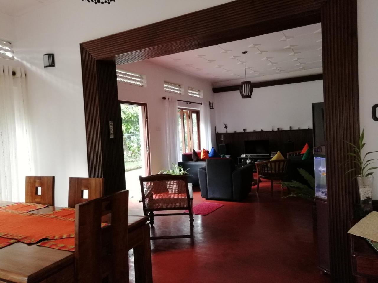 Mahaweli Shades Kandy Exterior foto
