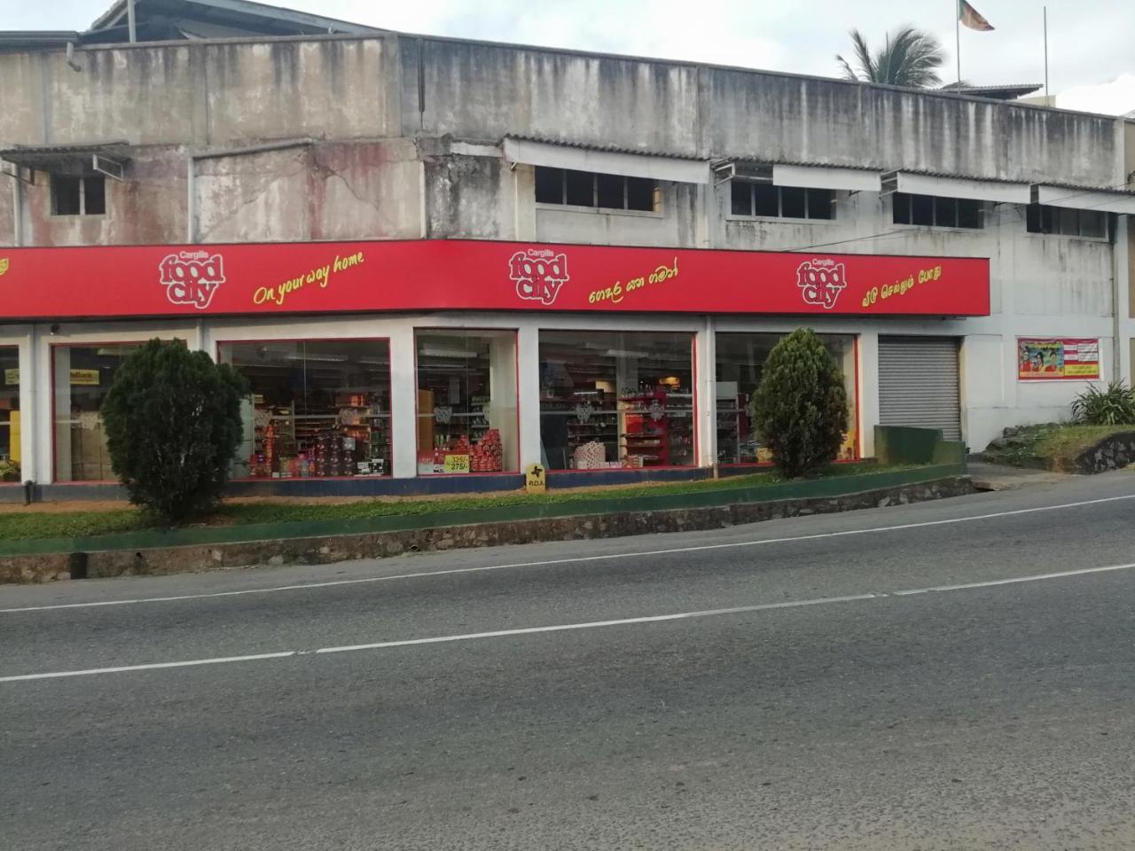 Mahaweli Shades Kandy Exterior foto
