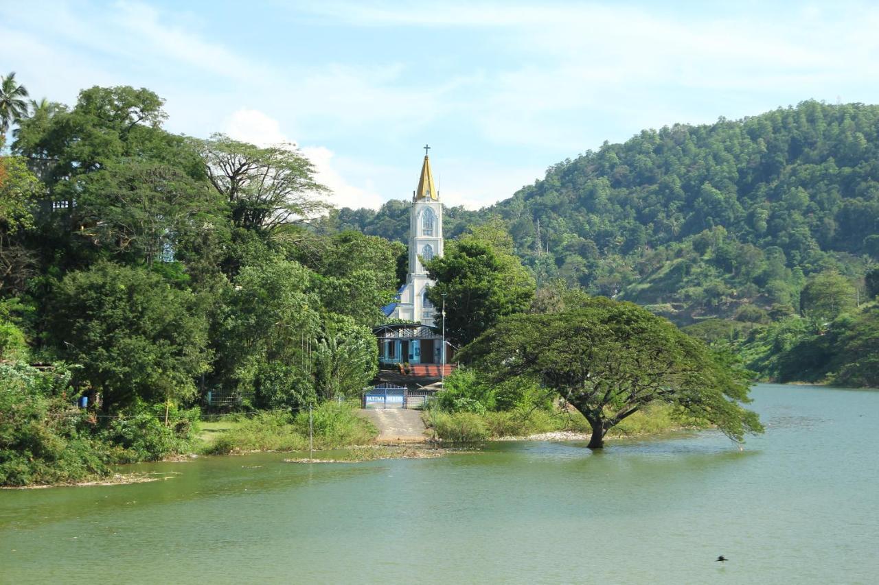 Mahaweli Shades Kandy Exterior foto